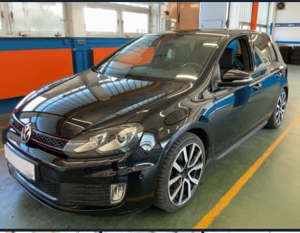 Volkswagen Golf VI 2.0 TSI GTI adidas